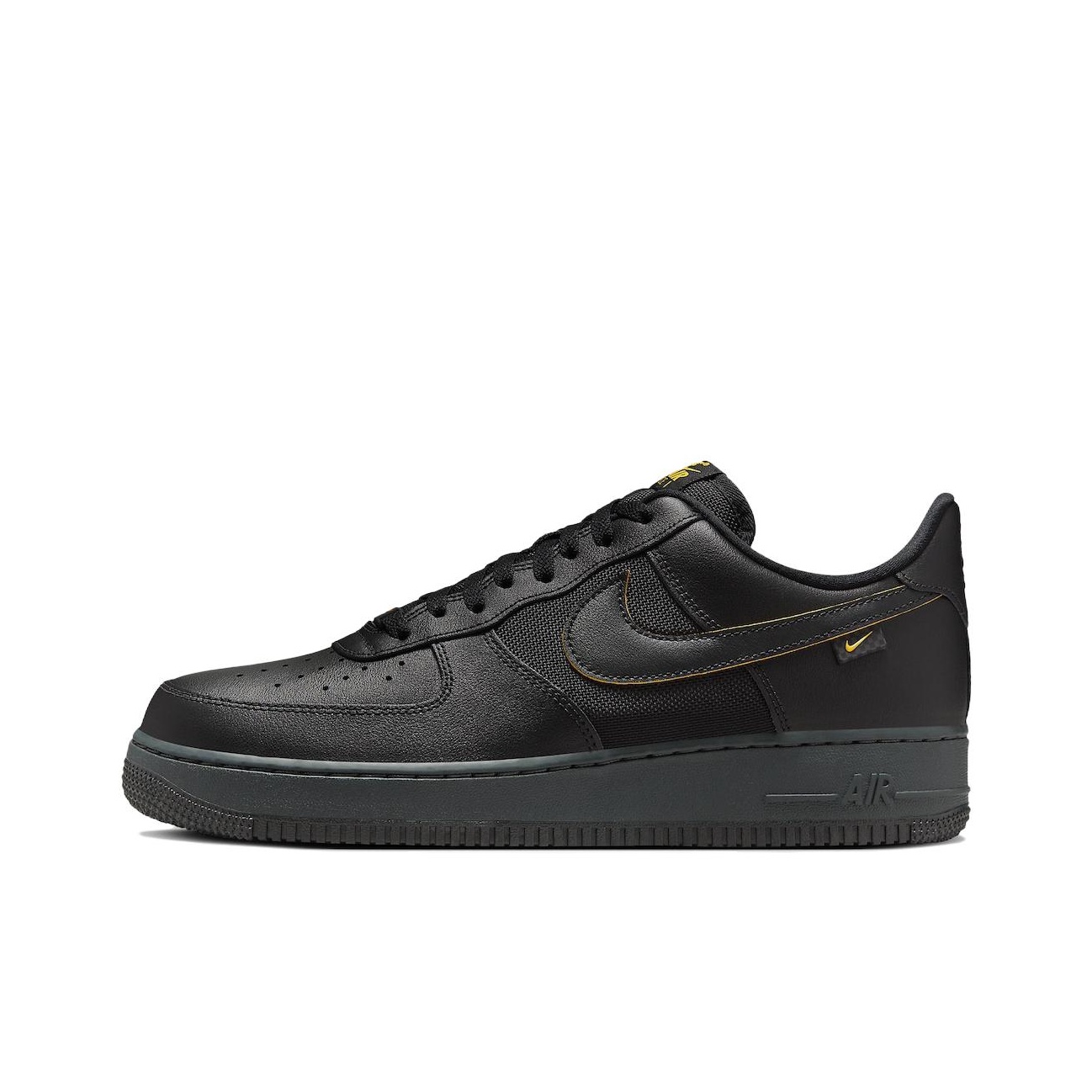 Tênis Nike Air Force 1 Low Top - Men'S Shoes Yellow And Black avaliação e preço